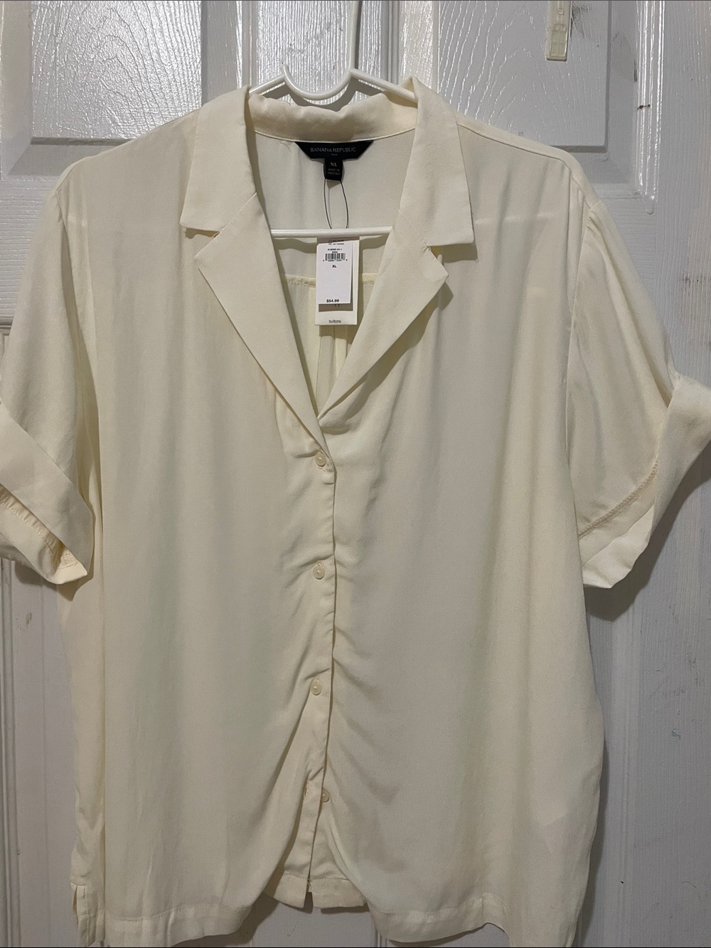 Banana Republic Cream Short-Sleeve Button Front Shirt - Picture 5 of 5